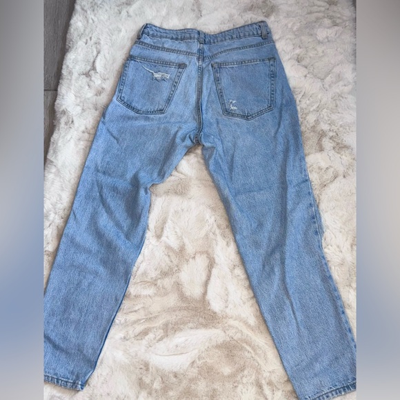 Sold - Picture 3 of 4